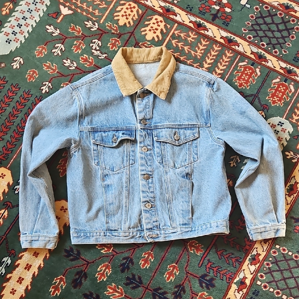 Incredible Vintage Light Wash Denim Jacket with Tan Corduroy Collar